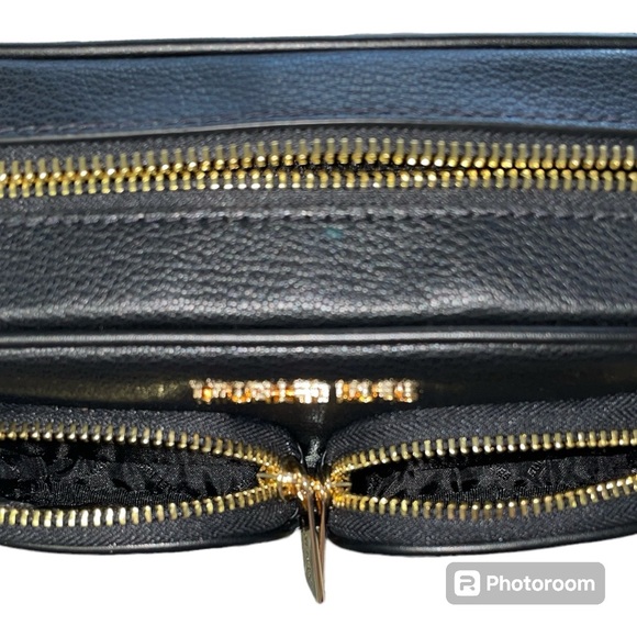 NWT MICHAEL KORS Jet Set Medium Leather Crossbody w/ Case for Apple AirPods Pro - Picture 7 of 8